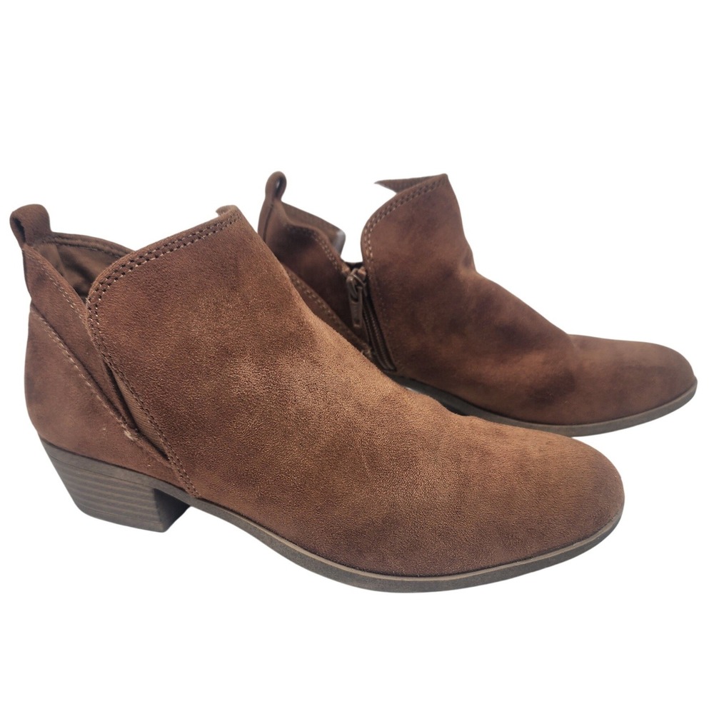 SO Womens Brown Faux Suede Ankle Boots Side Cutout Block Heel Booties Size 8.5